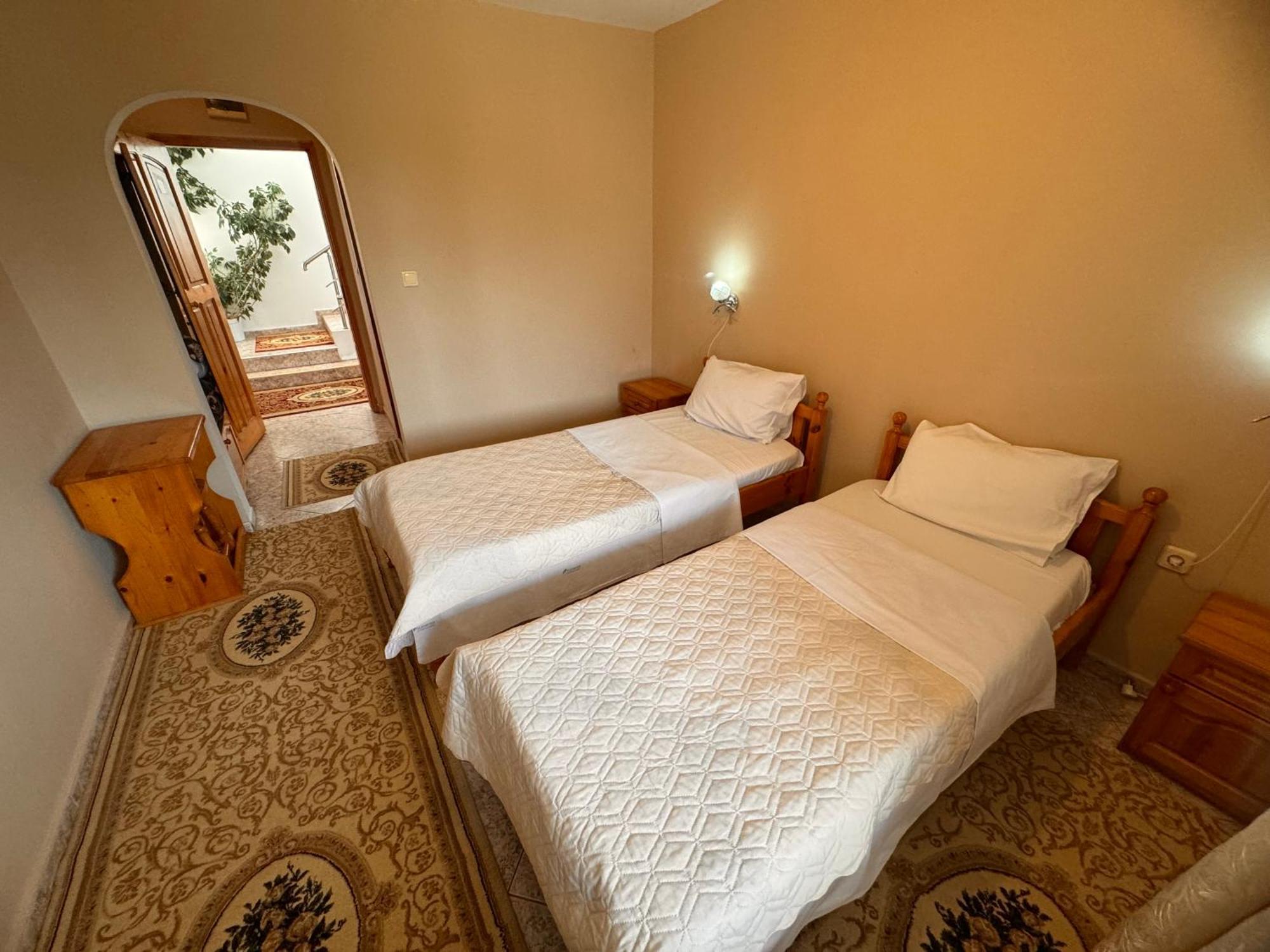 Motel International Berkovitsa Luaran gambar