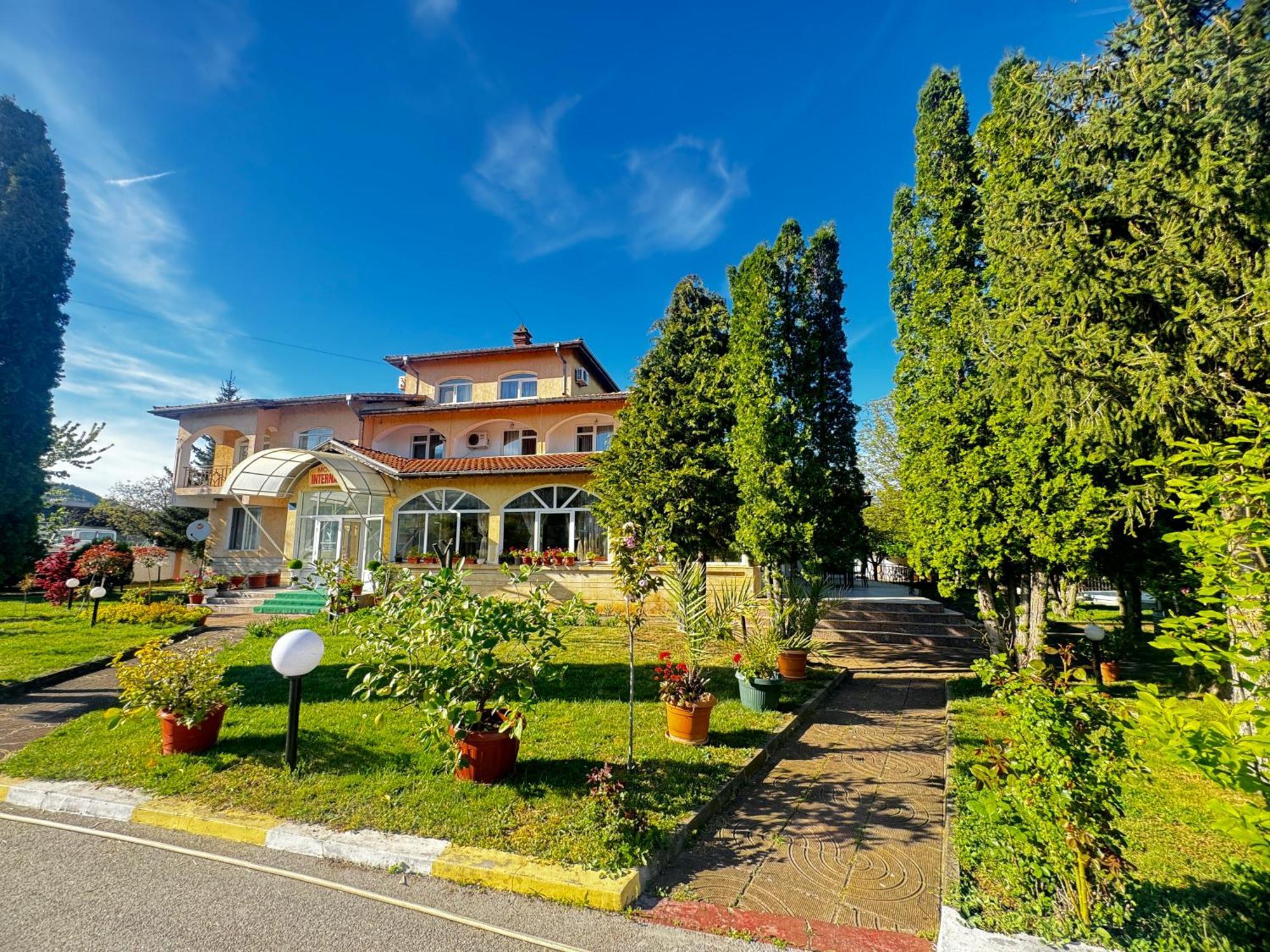 Motel International Berkovitsa Luaran gambar